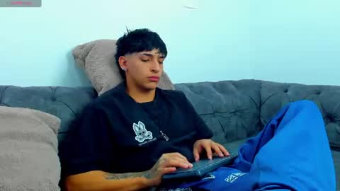 Kroy Wave  Muscle Tattoos Latino online show from July 9, 7:45 am