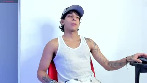 Kroy Wave  Muscle Tattoos Latino online show from June 17, 3:52 am