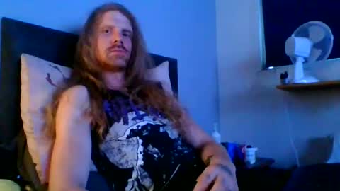 Krullz online show from June 19, 1:00 am