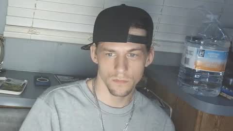 Snapshot of krytiar1992 chatting on October 2, 5:33 am krytiar1992 online show from October 2, 5:33 am