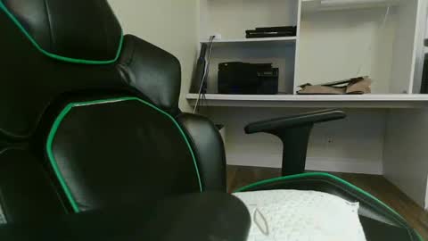 Kevin online show from December 8, 7:37 am