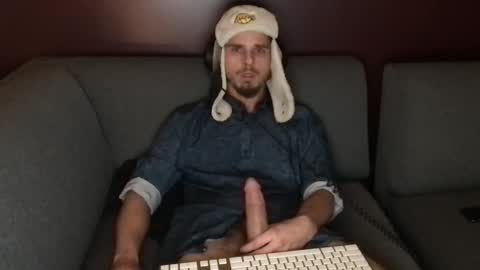 kxng222 online show from December 3, 6:08 am