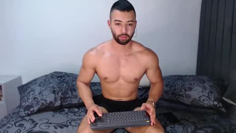 Snapshot of kyle_collinz chatting on March 1, 2:48 am Kyle collinz online show from March 1, 2:48 am