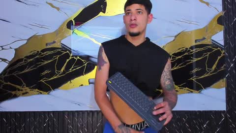 Snapshot of kyle_smithx chatting on December 19, 10:00 pm kyle Smith online show from December 19, 10:00 pm