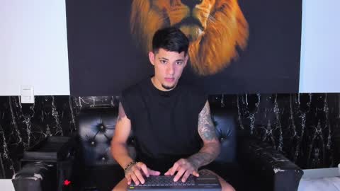 Snapshot of kyle_smithx chatting on February 3, 11:36 pm kyle Smith online show from February 3, 11:36 pm