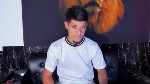 Snapshot of kyle_smithx chatting on February 17, 10:03 pm kyle Smith online show from February 17, 10:03 pm