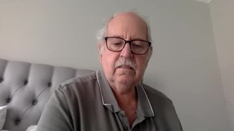 kymstuart59 online show from May 30, 4:34 am