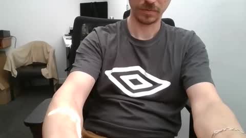 labelette007 online show from March 20, 1:15 pm