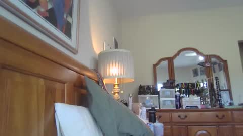 ladikanana_ online show from December 4, 7:21 pm