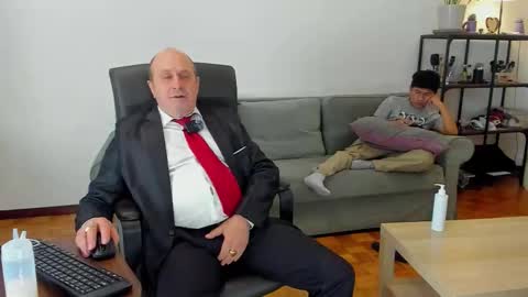 lajose52 online show from October 18, 7:52 pm