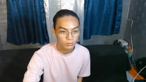 lalakinghugecock_2 online show from December 30, 3:46 pm