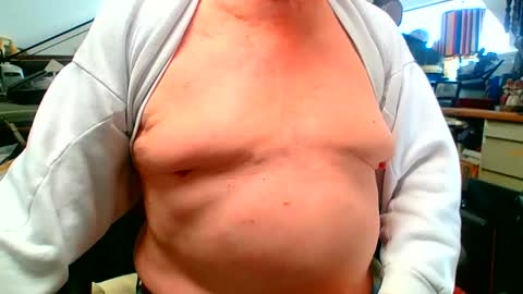 Snapshot of lamarbrazil chatting on December 11, 7:43 pm lamarbrazil online show from December 11, 7:43 pm