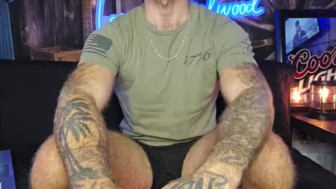 Snapshot of lancehardwood222 chatting on September 17, 12:33 am LANCE online show from September 17, 12:33 am