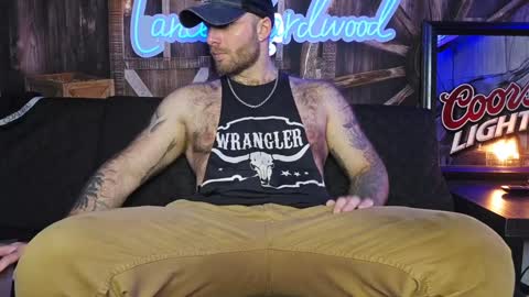 Snapshot of lancehardwood222 chatting on January 14, 1:15 am LANCE online show from January 14, 1:15 am