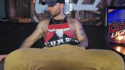 Snapshot of lancehardwood222 chatting on January 12, 2:03 am LANCE online show from January 12, 2:03 am