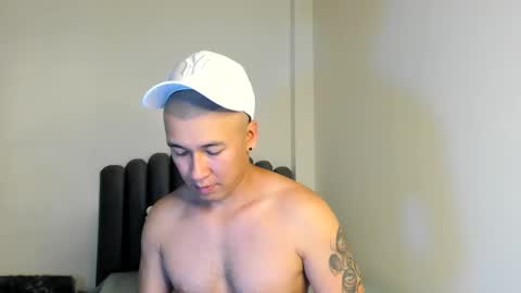 Snapshot of lass_nazar chatting on December 7, 2:20 am lass_nazar online show from December 7, 2:20 am