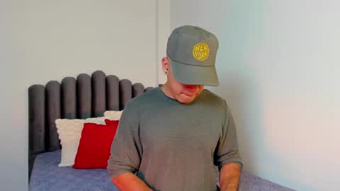 Snapshot of lass_nazar chatting on December 28, 2:11 am lass_nazar online show from December 28, 2:11 am