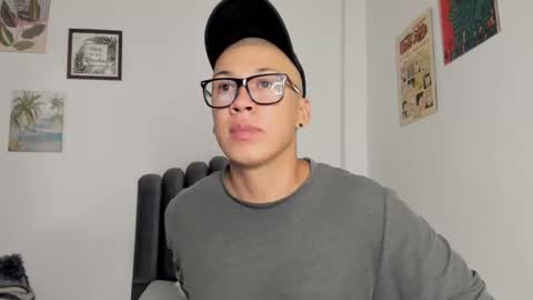 Snapshot of lass_nazar chatting on September 18, 1:18 am lass_nazar online show from September 18, 1:18 am