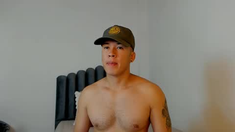 Snapshot of lass_nazar chatting on February 1, 2:26 am lass_nazar online show from February 1, 2:26 am