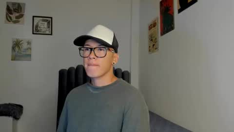 Snapshot of lass_nazar chatting on October 23, 1:09 am lass_nazar online show from October 23, 1:09 am