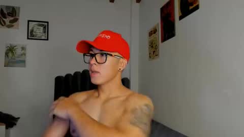 Snapshot of lass_nazar chatting on October 16, 1:35 am lass_nazar online show from October 16, 1:35 am