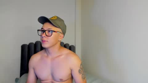 Snapshot of lass_nazar chatting on December 17, 2:12 am lass_nazar online show from December 17, 2:12 am