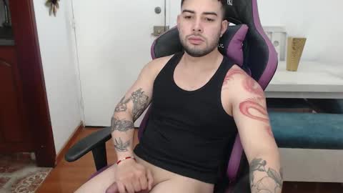 YOUR BABY online show from December 1, 11:52 pm