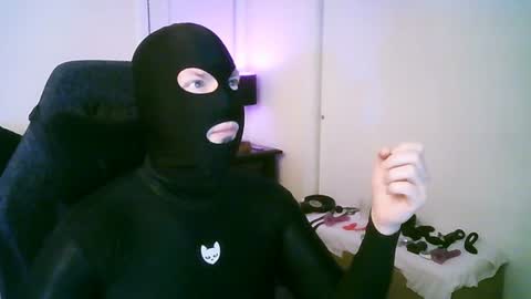 latexminheadroom online show from July 1, 6:03 am