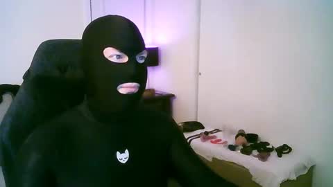 latexminheadroom online show from July 16, 3:35 am