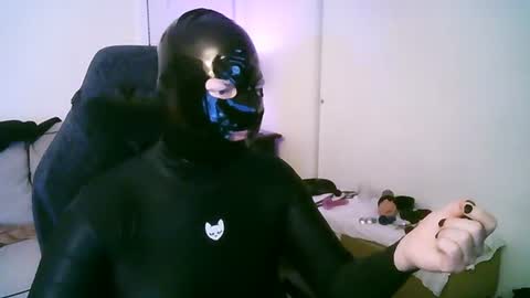 latexminheadroom online show from July 11, 2:02 am