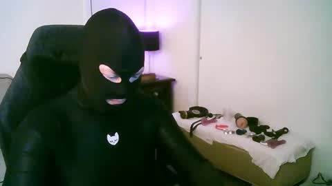 latexminheadroom online show from June 25, 1:52 am