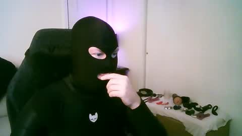 latexminheadroom online show from July 2, 5:35 am
