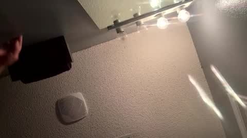 latinlover199518 online show from November 10, 11:48 am