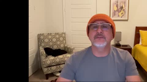 QS - INDEPENDENT MODEL online show from January 7, 5:01 am