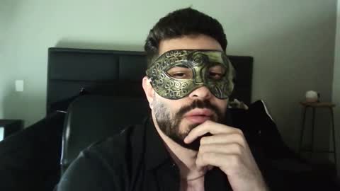 PapiGuapoLatino online show from November 28, 6:10 pm