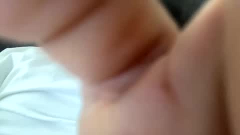 Snapshot of latn_73 chatting on December 5, 10:45 pm Mexakin online show from December 5, 10:45 pm