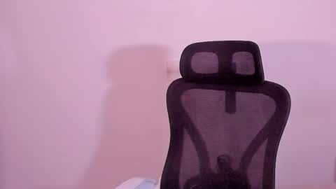 Laureent online show from March 27, 8:26 am