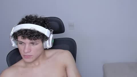 Laureent online show from October 11, 7:12 am