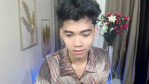 laurence_cuttieguyhere online show from March 22, 6:57 pm