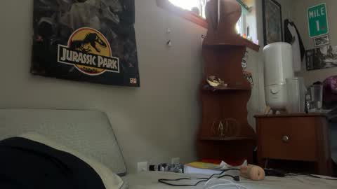 lausfavorite online show from September 27, 6:17 pm