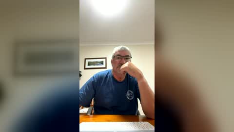 lawryf66797 online show from July 10, 1:36 pm