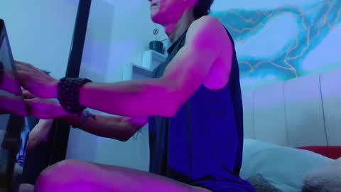 Snapshot of laye19 chatting on January 30, 2:15 pm Laye19 online show from January 30, 2:15 pm