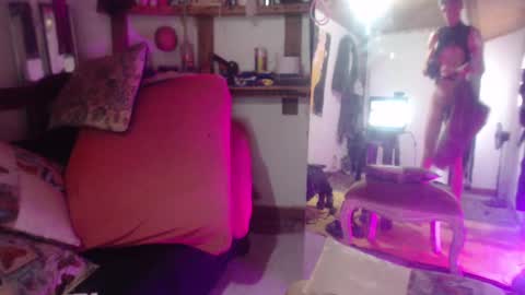 Snapshot of laye19 chatting on January 4, 8:16 pm Laye19 online show from January 4, 8:16 pm