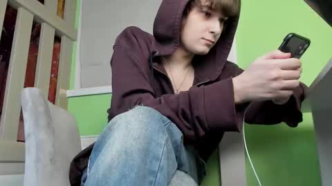 Alex online show from February 4, 1:33 am