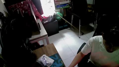 Snapshot of le_petit_princeb612 chatting on September 9, 3:33 pm  andres  online show from September 9, 3:33 pm