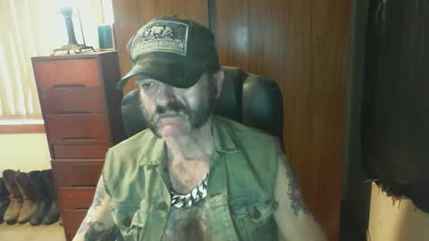 leathergreaser online show from February 1, 11:14 pm