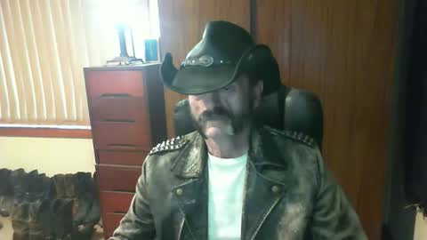 leathergreaser online show from May 25, 11:00 pm