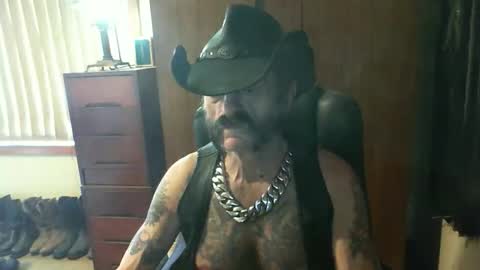 leathergreaser online show from September 28, 12:30 am