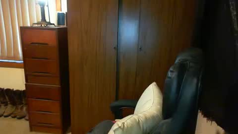 leathergreaser online show from January 11, 7:16 pm