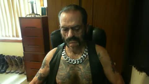 leathergreaser online show from January 27, 4:09 am